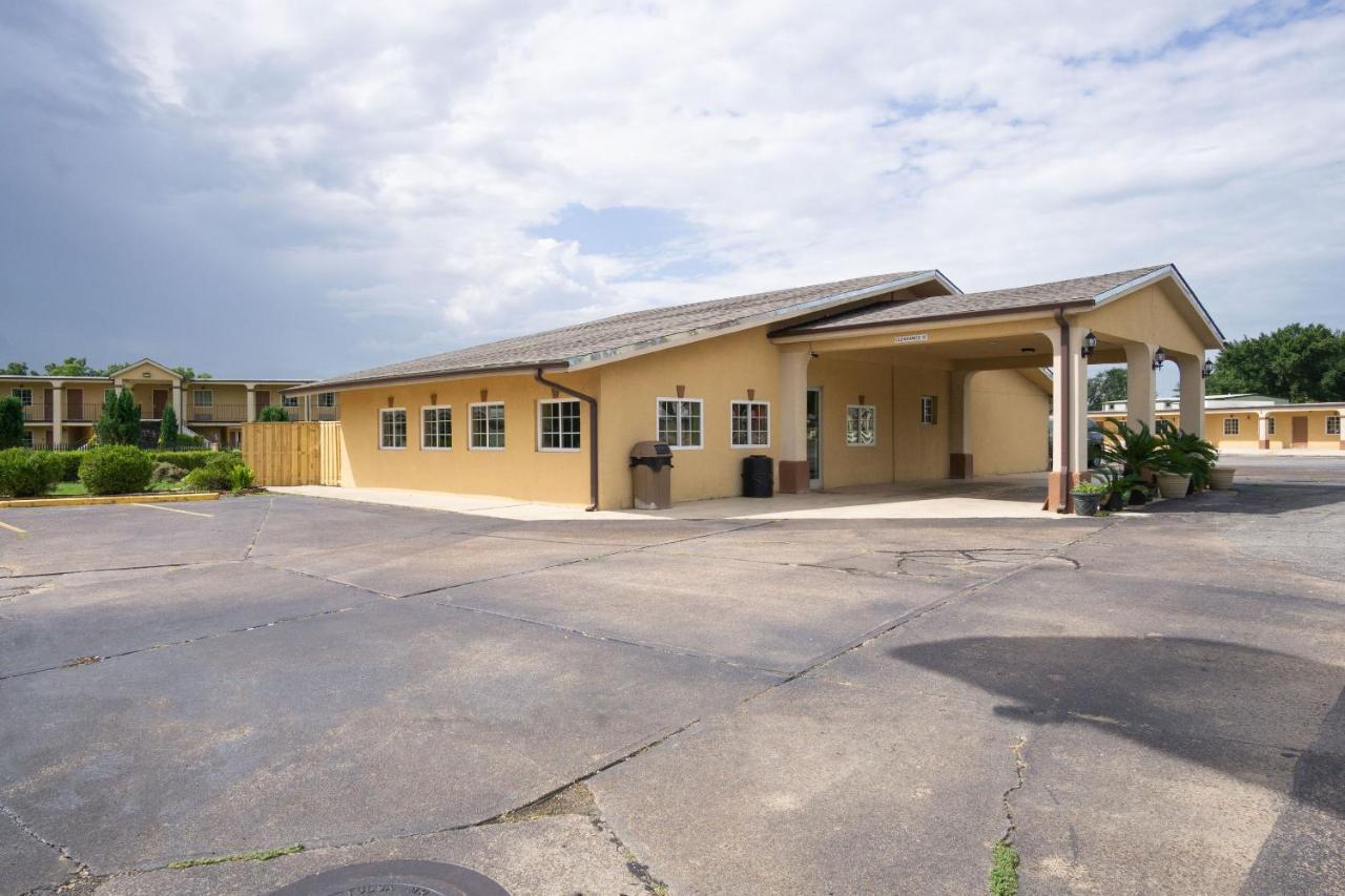 Woodridge Inn And Suites Miami Bagian luar foto