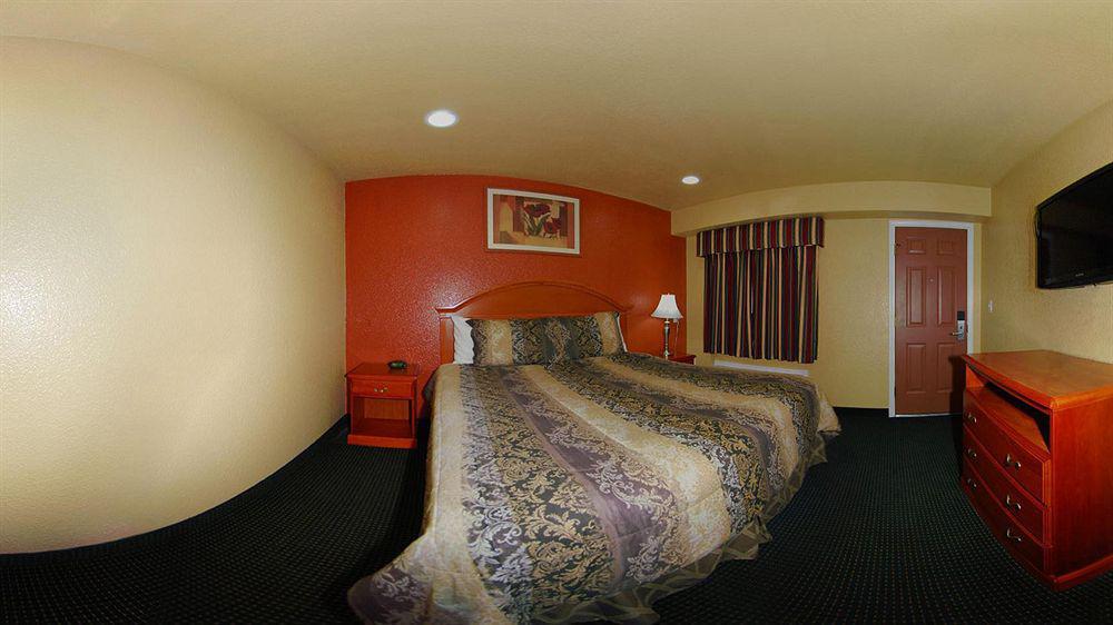 Woodridge Inn And Suites Miami Bagian luar foto