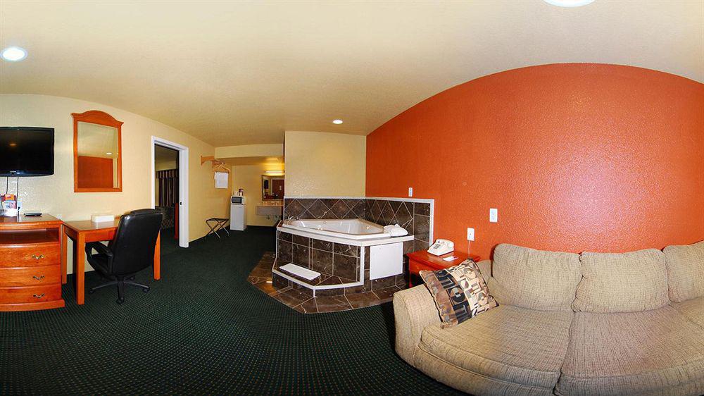 Woodridge Inn And Suites Miami Bagian luar foto